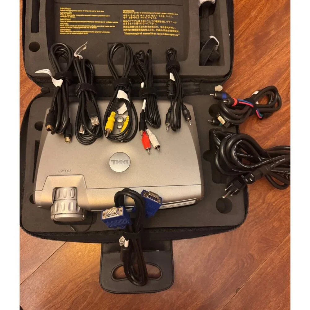 Refurbished Dell 2300MP Front Projector with Dell Carrying Case
